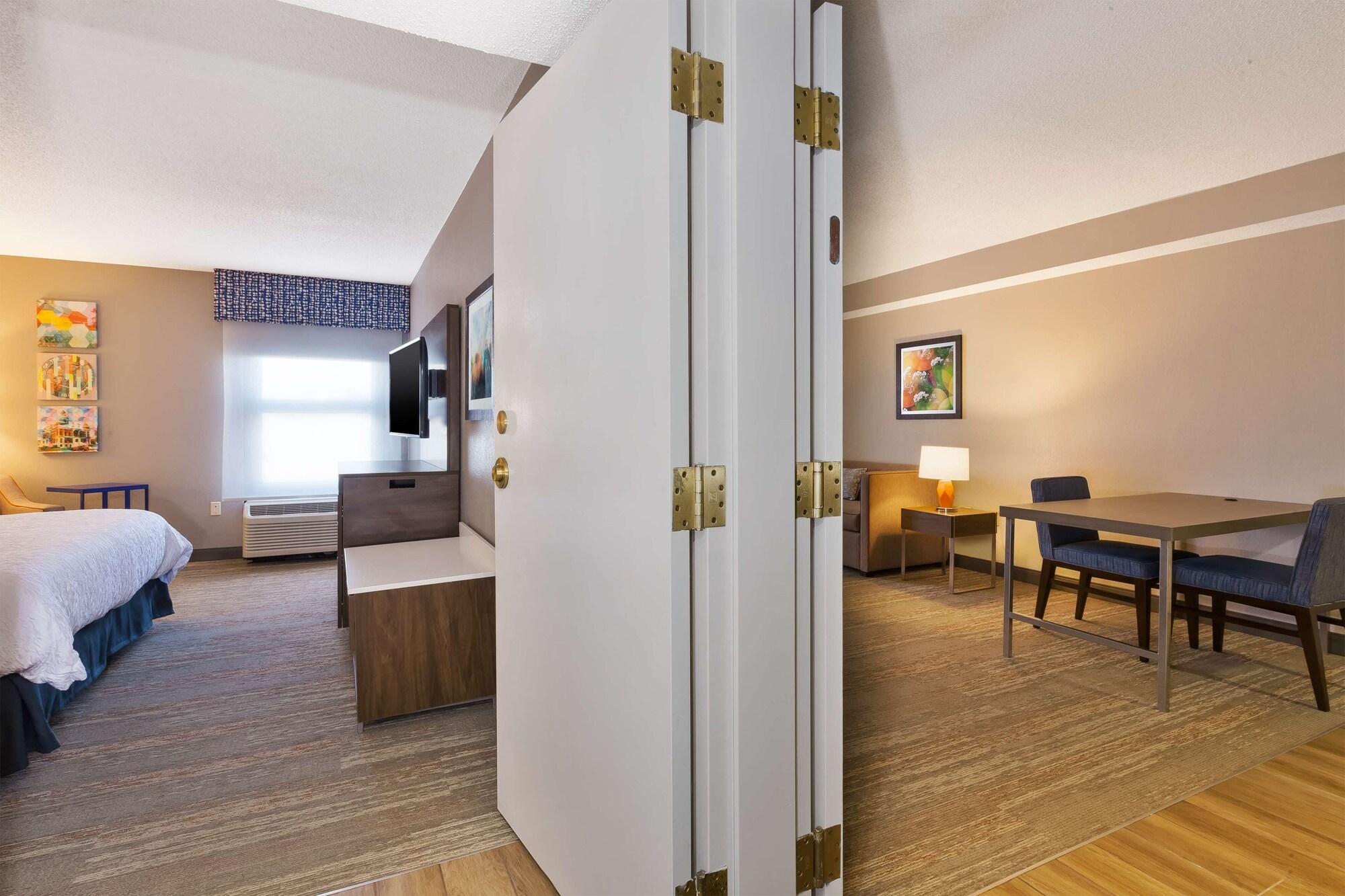 Hotel Hampton 3*