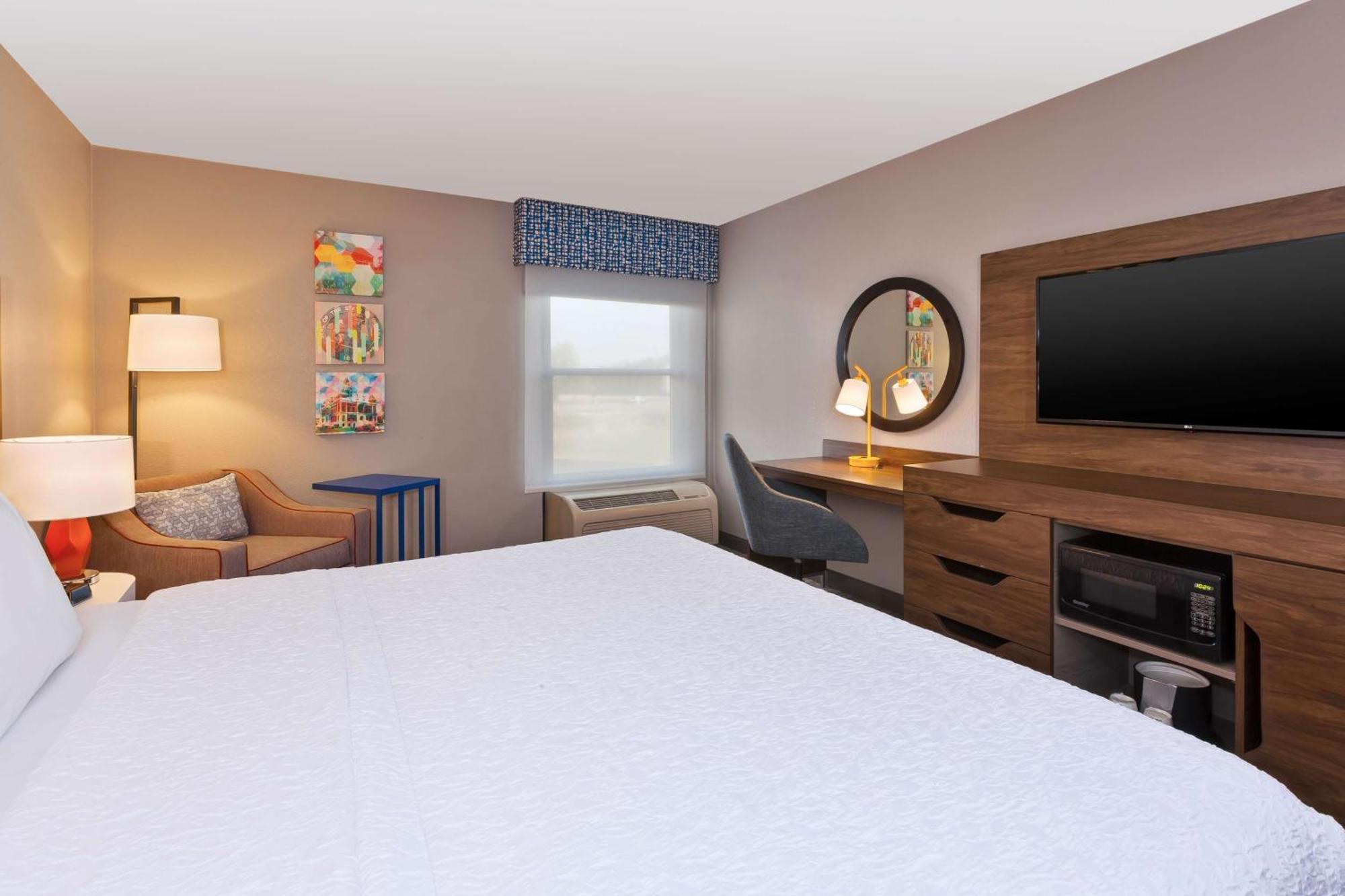 Hampton 3*