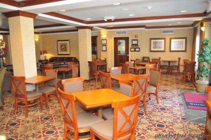 Hotel Hampton 3*