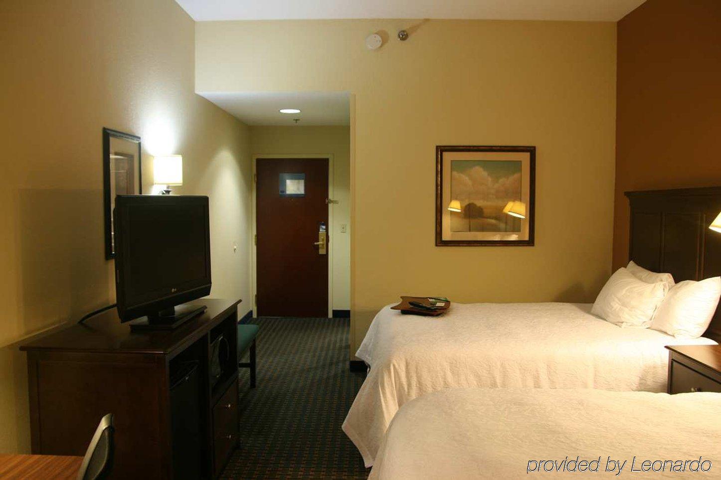 Hampton Hotel 3*